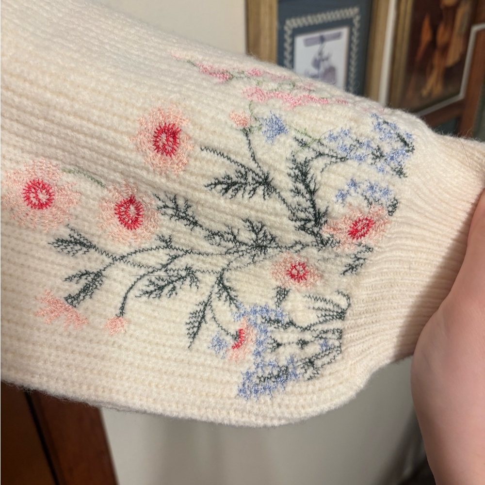 Cider Cream Floral Embroidered Sweater - Picture 2 of 7